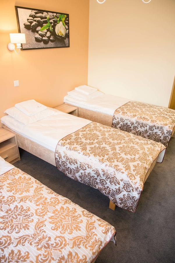 Ankur Hotell Mustvee Extérieur photo